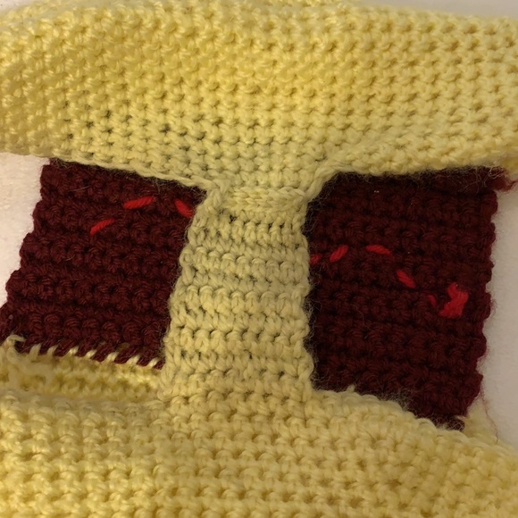 Adorable Crochet Hot Dog Pet Sweater - Picture 4 of 7